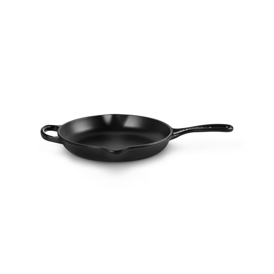 additioanl image for  Le Creuset Rd. Skillet Satin Black 23 cm 