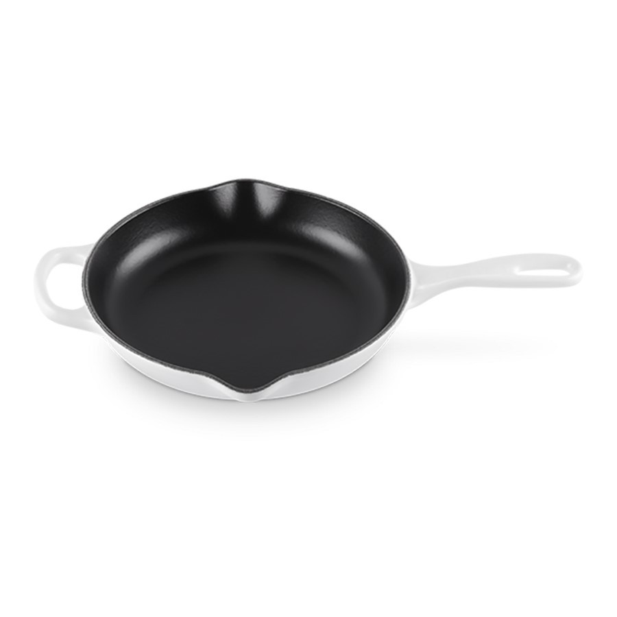 additioanl image for  Le Creuset Round Skillet White 23 cm 