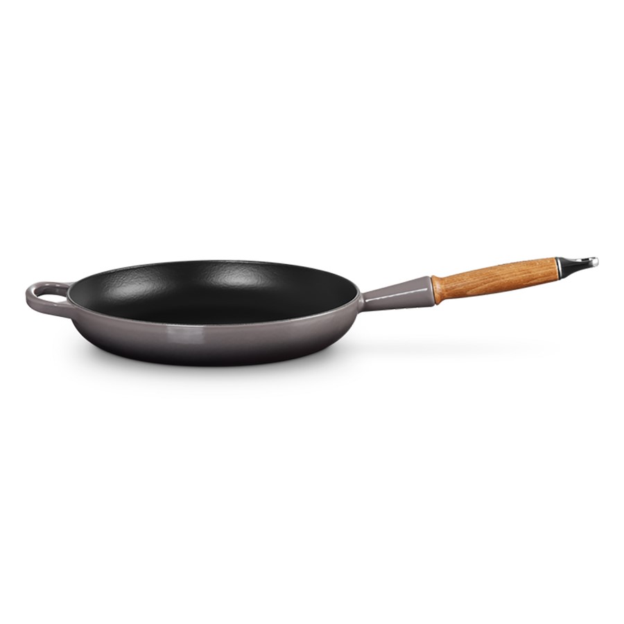 additioanl image for  Le Creuset Round Frying Pan Flint 28 cm 