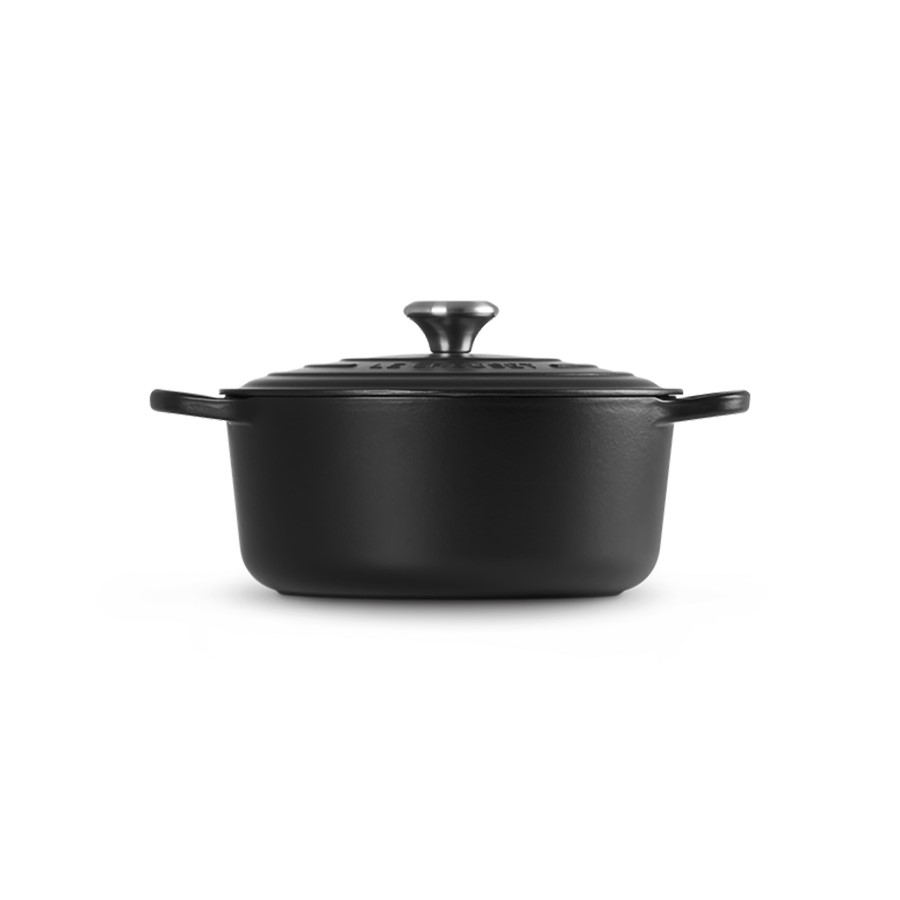 additioanl image for  Le Creuset Rd Casserole Satin Blk. 26 cm 