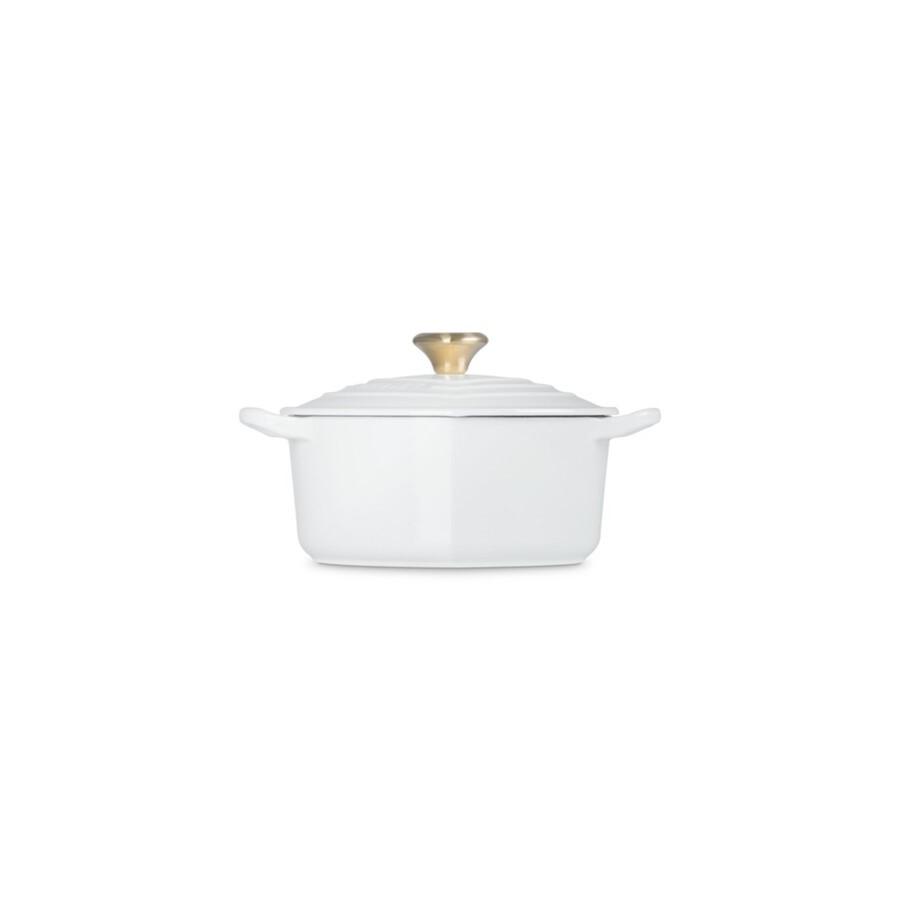 additioanl image for  Le Creuset Heart Cass. White+Gold Knob 