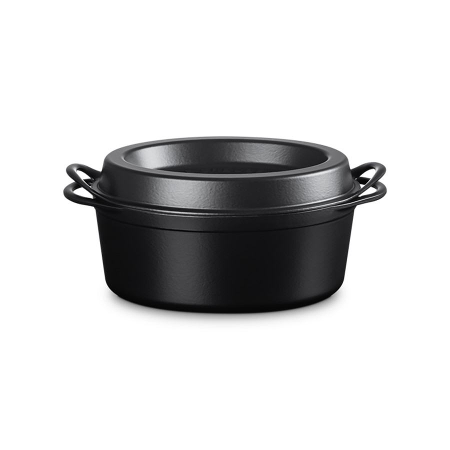 additioanl image for  Le Creuset Oval Doufeu Satin Black 32 cm 