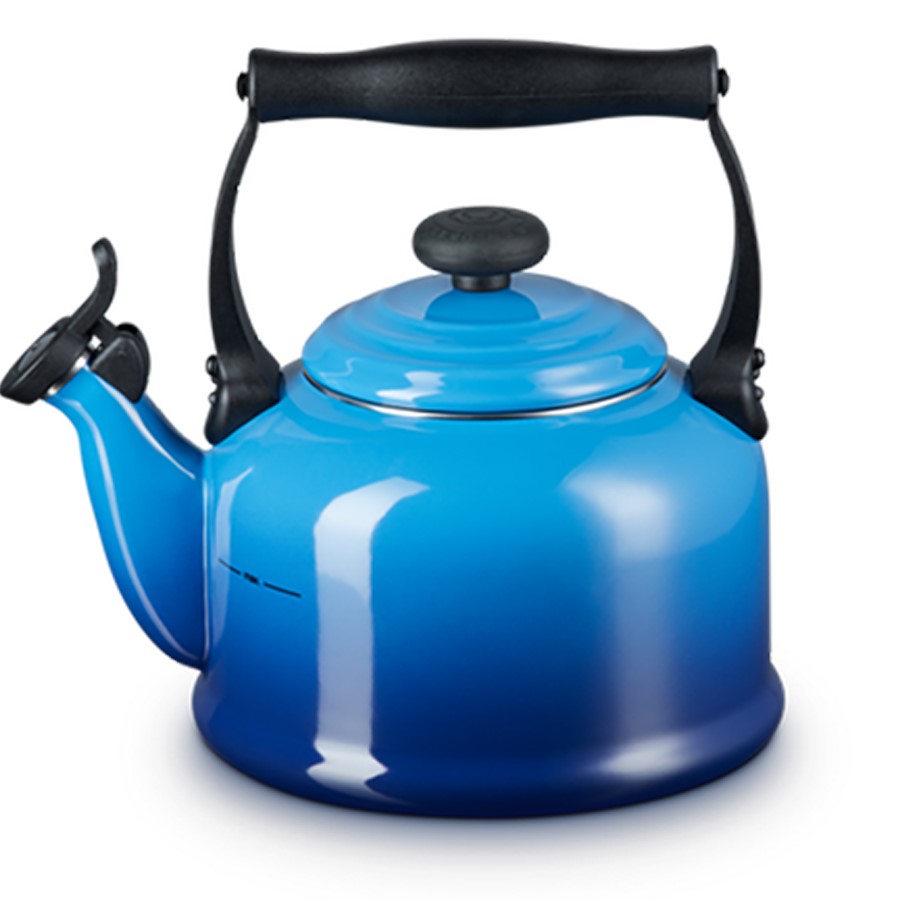 additioanl image for  Le Creuset Trad. Kettle Azure Blue 2.1 L 