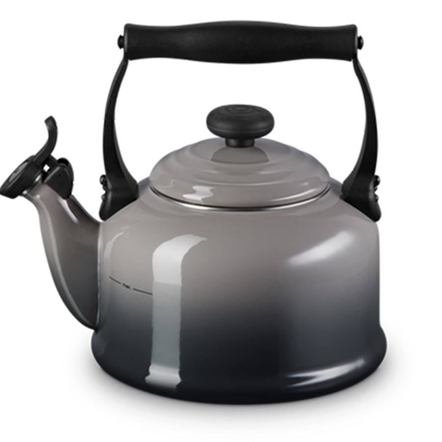 additioanl image for  Le Creuset Trad. Kettle Flint 2.1 Litre 