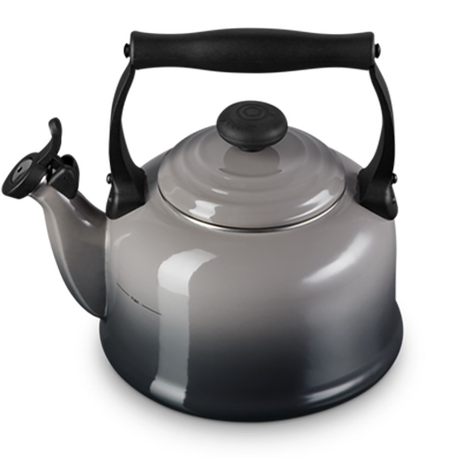 additioanl image for  Le Creuset Trad. Kettle Flint 2.1 Litre 