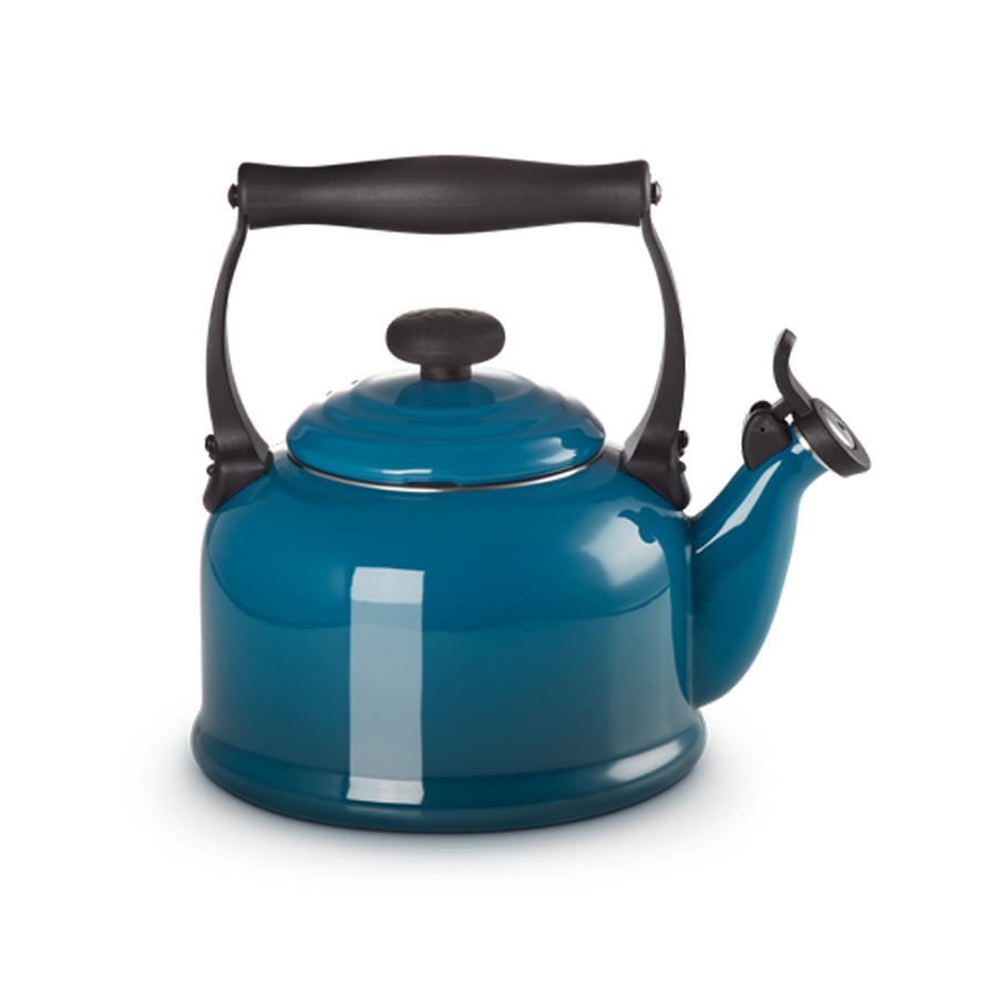additioanl image for  Le Creuset Trad. Kettle Deep Teal 2.1 L 
