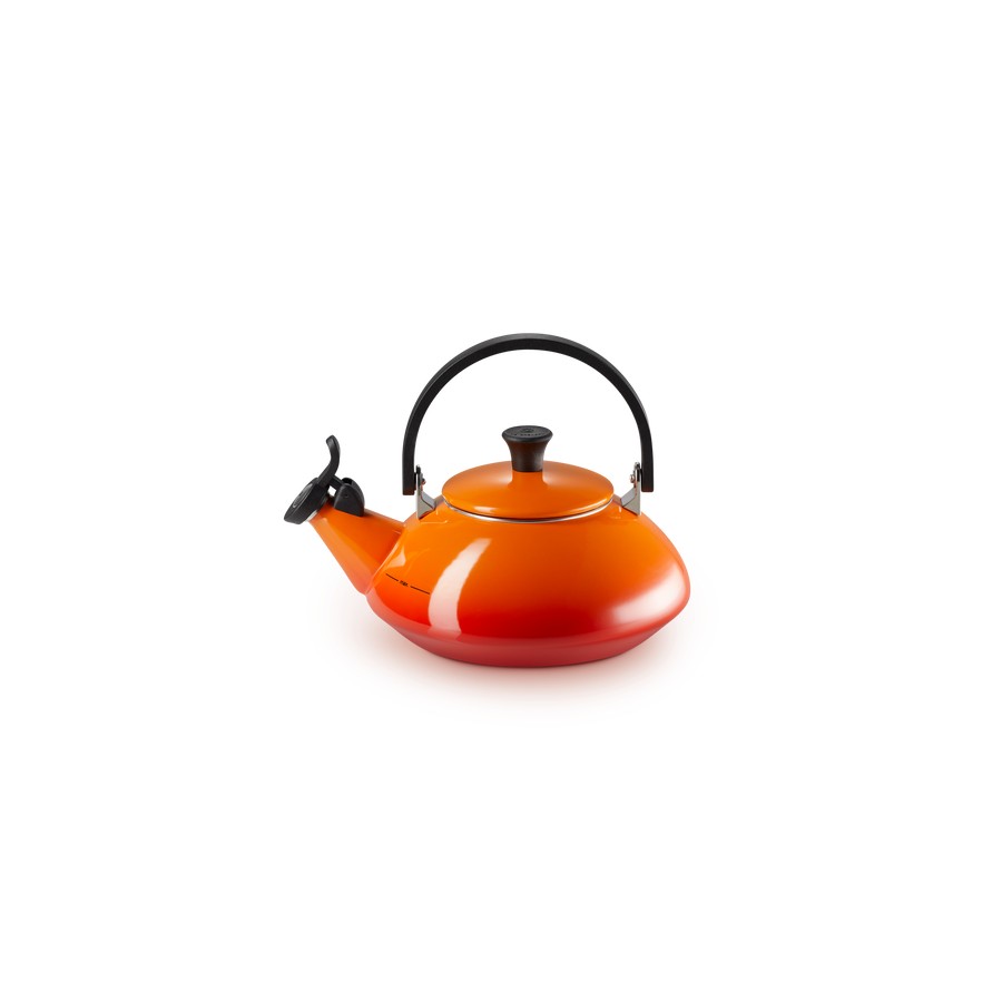 additioanl image for  Le Creuset Zen Kettle Flame 1.5 L 