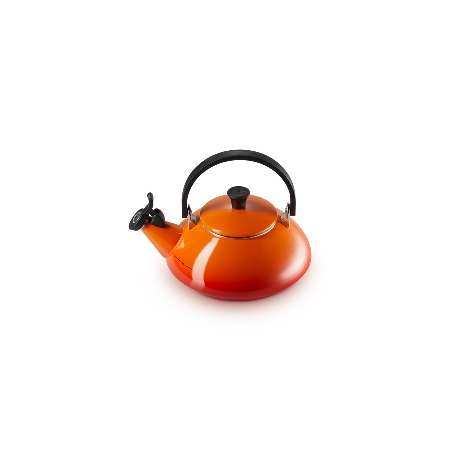 additioanl image for  Le Creuset Zen Kettle Flame 1.5 L 