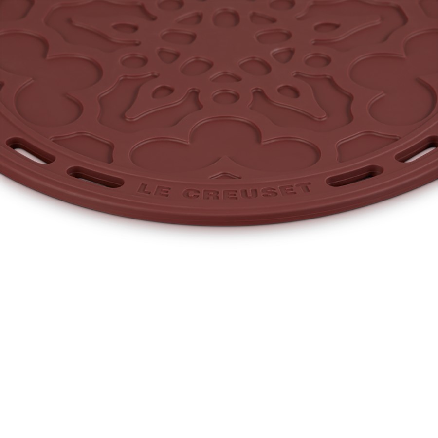 additioanl image for  Le Creuset French Trivet Garnet 20cm 