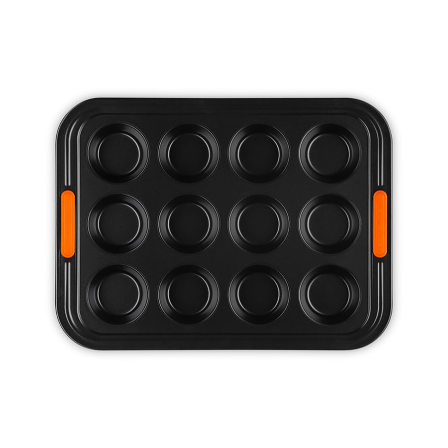 additioanl image for  Le Creuset 12 Cup Muffin Tray 34 cm 