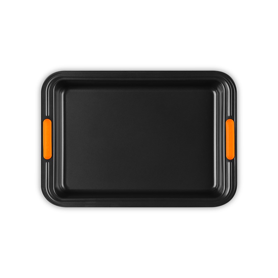 additioanl image for  Le Creuset Rec Cake Tin Black 33 x 23 cm 