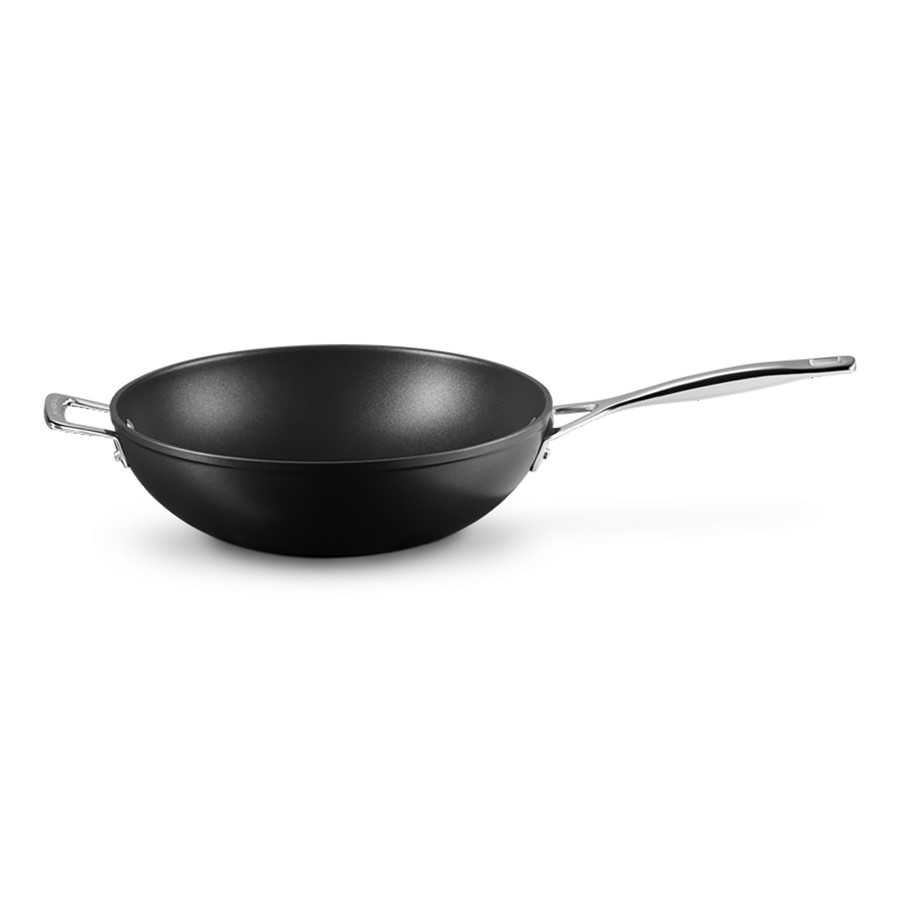 additioanl image for  Le Creuset Stir Fry Pan Black 30 cm 
