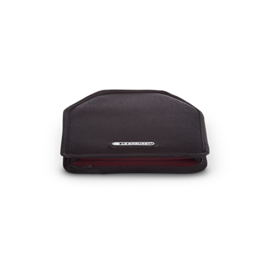 additioanl image for  Le Creuset Cooler Sleeve Ice Pack WA-12 