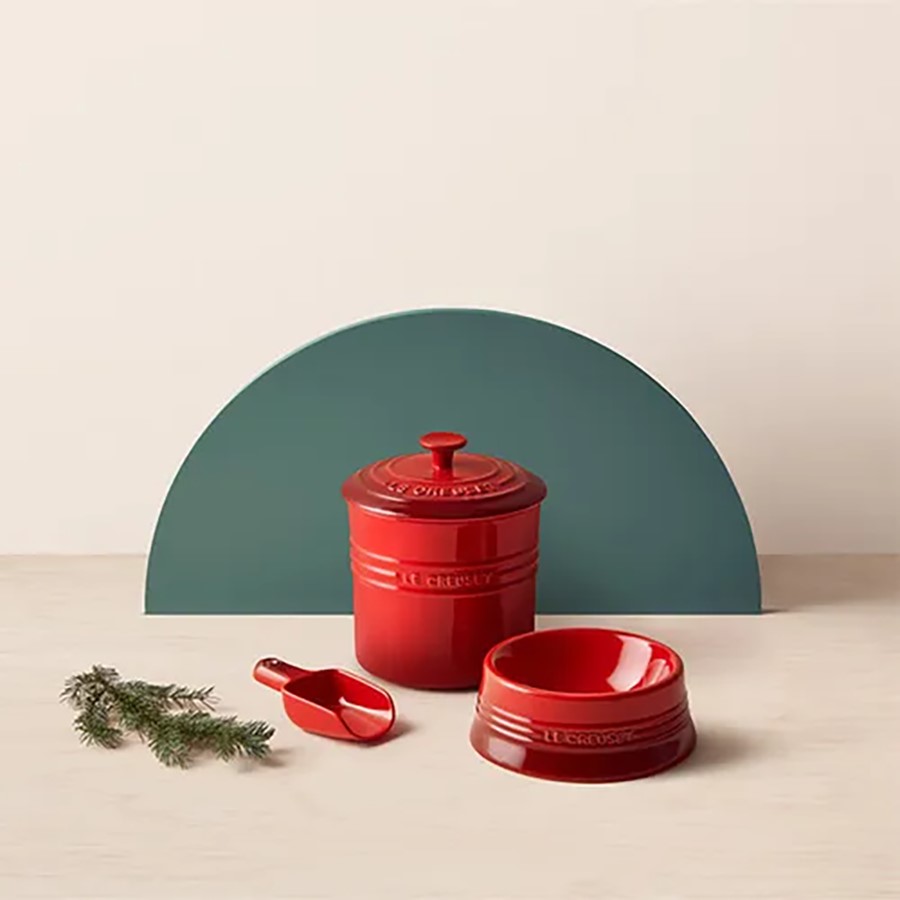 additioanl image for  Le Creuset Pet Bowl Large Cerise 