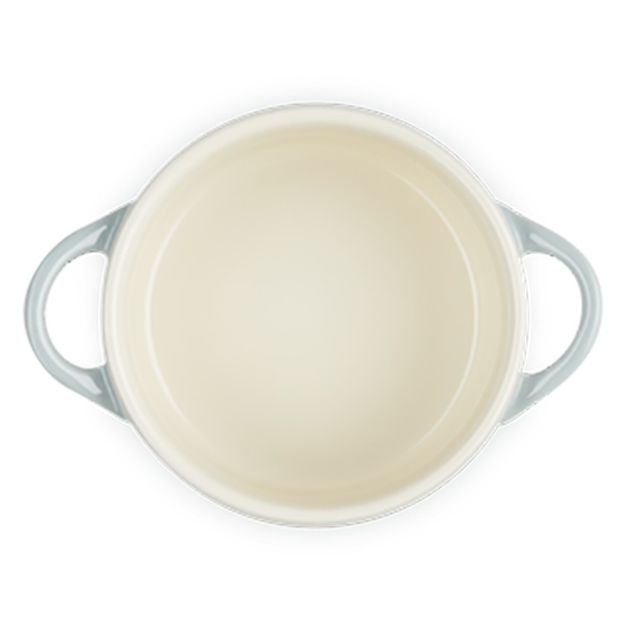 additioanl image for  Le Creuset Cocotte Heart Knob S/Salt10cm 