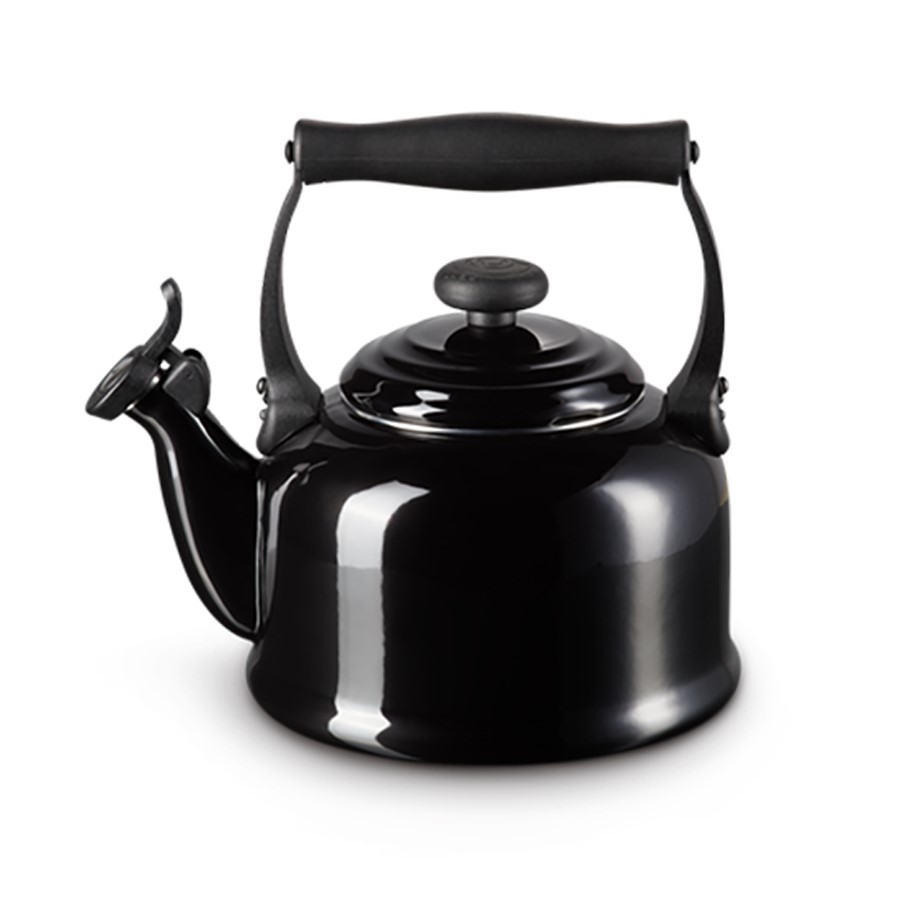 additioanl image for  Le Creuset Traditional Kettle S/Blk 2.1L 