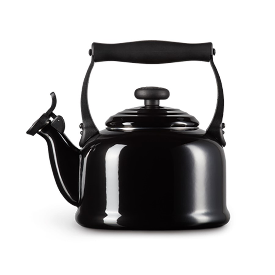 additioanl image for  Le Creuset Traditional Kettle S/Blk 2.1L 