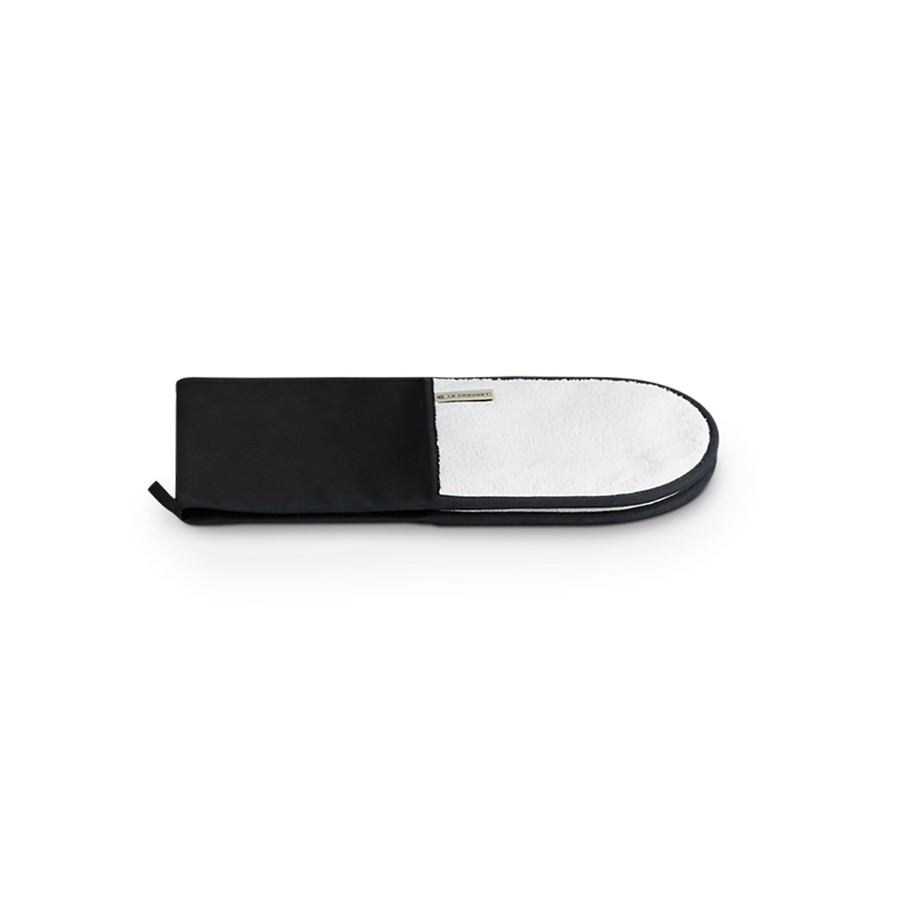 additioanl image for  Le Creuset Double Oven Glove Black 88 cm 