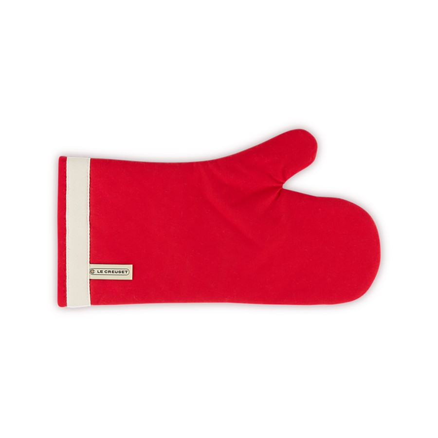 additioanl image for  Le Creuset Oven Mitt Cerise 36 cm 