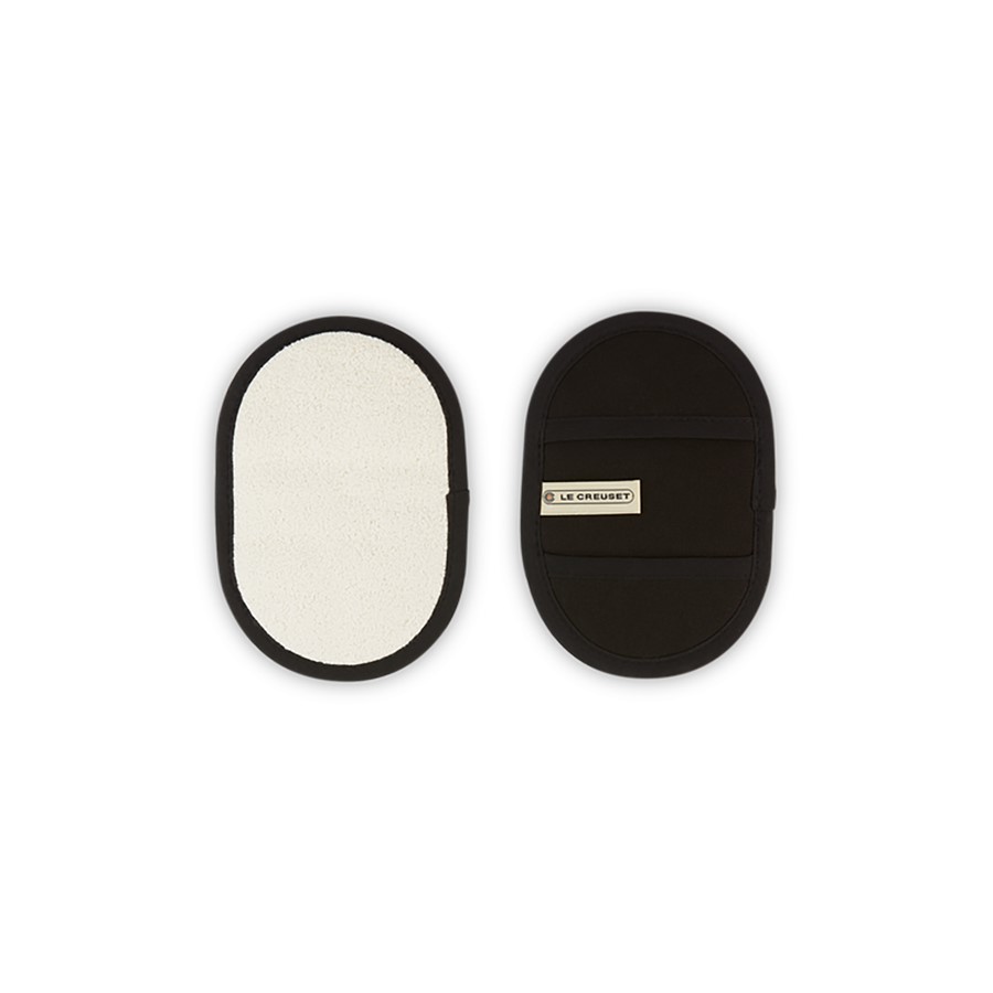 additioanl image for  Le Creuset 2 Pot Holders Black 17.5 cm 