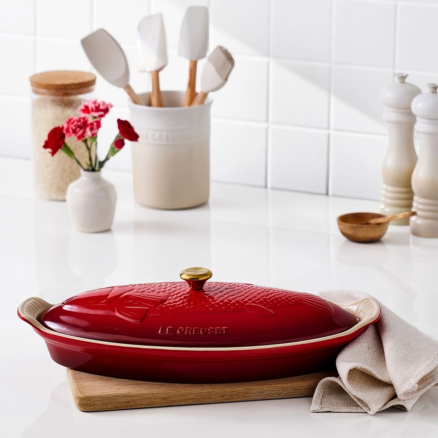 additioanl image for  Le Creuset Heritage Fish Dish Cerise 