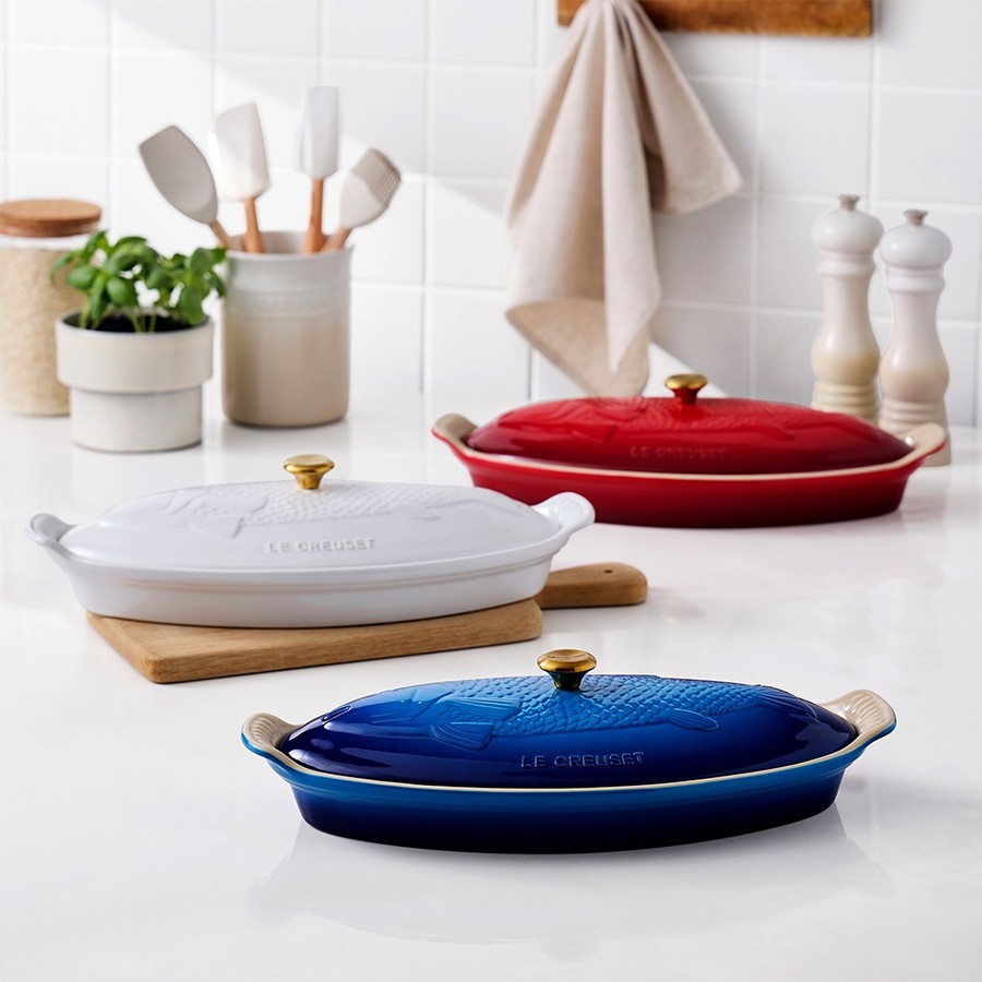 additioanl image for  Le Creuset Heritage Fish Dish Cerise 