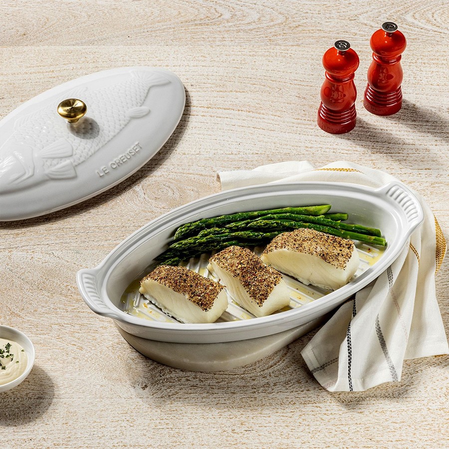 additioanl image for  Le Creuset Heritage Fish Dish White 34cm 