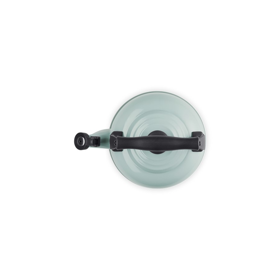 additioanl image for  Le Creuset Trad. Kettle Sea Salt 2.1 L 