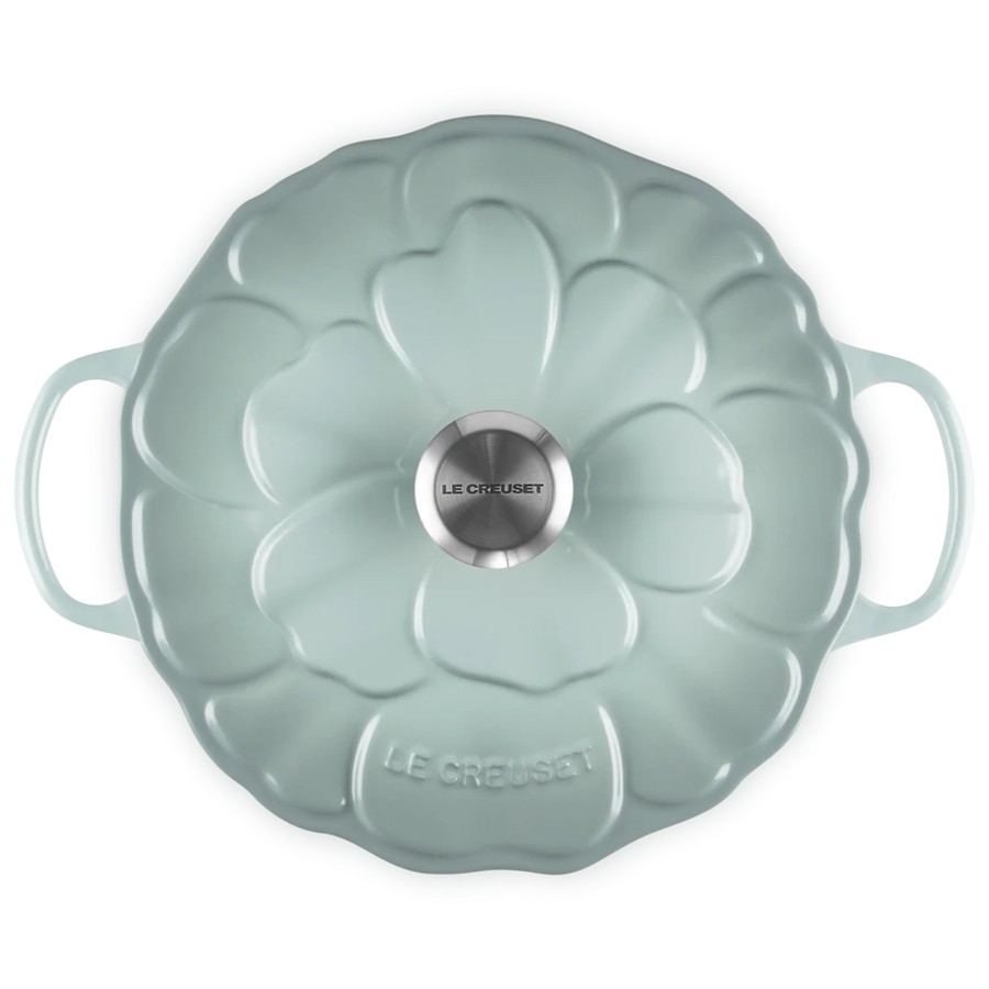 additioanl image for  Le Creuset Petal Round Cass S/Salt 26 cm 