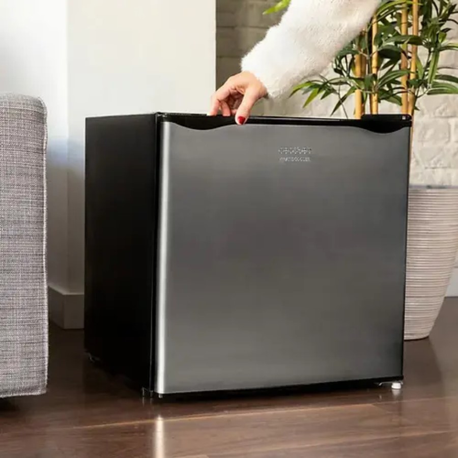 additioanl image for  Cecotec Mini Bar Fridge S/Steel 46 Ltr. 