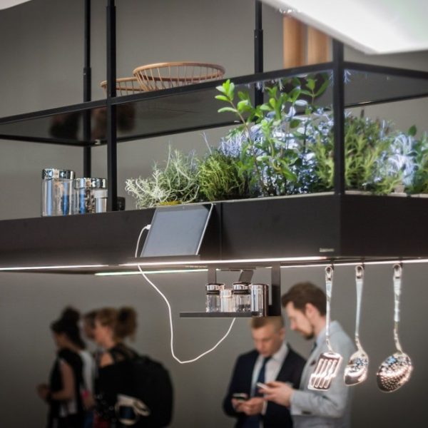 Falmec Spazio Black 180cm Island Hood - Image 4