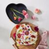 Le Creuset Bakeware Heart-Shaped Springform Cake Tin 26 cm Black - Image 2