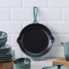 Le Creuset Cast Iron Round Classic Round Skillet 26cm Ocean - Image 2