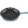 Le Creuset Cast Iron Round Classic Round Skillet 26cm Ocean - Image 3