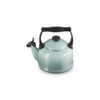 Le Creuset Trad. Kettle Sea Salt 2.1L - Image 2