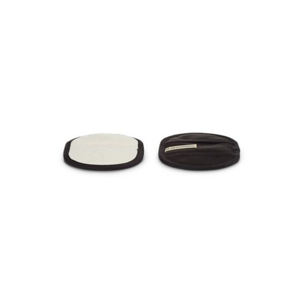 Le Creuset 2 Pot Holders Black 17.5 cm - Image 2