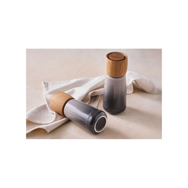 Le Creuset TG Salt Mill Flint Oak 270 ml - Image 2