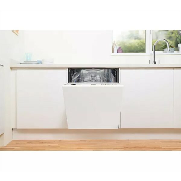 Indesit Built-in Push&Go Full Size Dishwasher White 14 Place Settings - Image 5