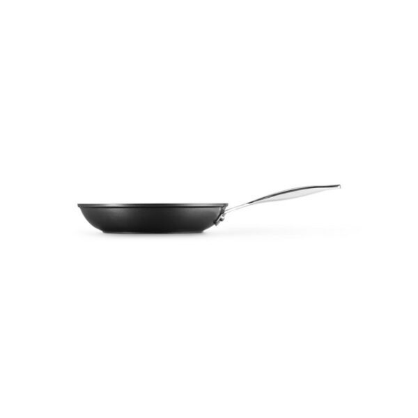 Le Creuset Shallow Frying Pan Black 24cm - Image 3